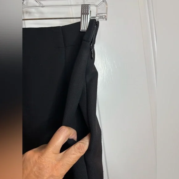 EUC Dior Classic Black A-Line Skirt with front vents size wool & silk 8 - Picture 7 of 9